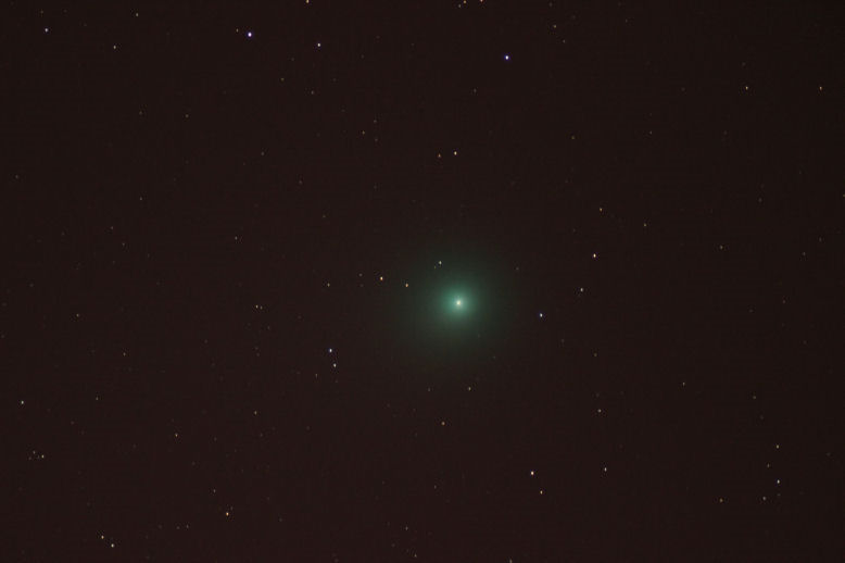 Comet Lovejoy By Andy Heenan.  17th January, 1919 UT.  30 seconds tracked through telescope. f/0  ISO-1600